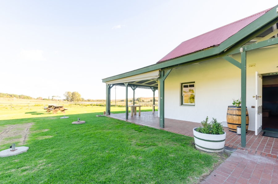 5 Bedroom Property for Sale in Stellenbosch Farms Western Cape